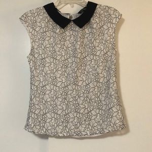 Cute lace top with collar